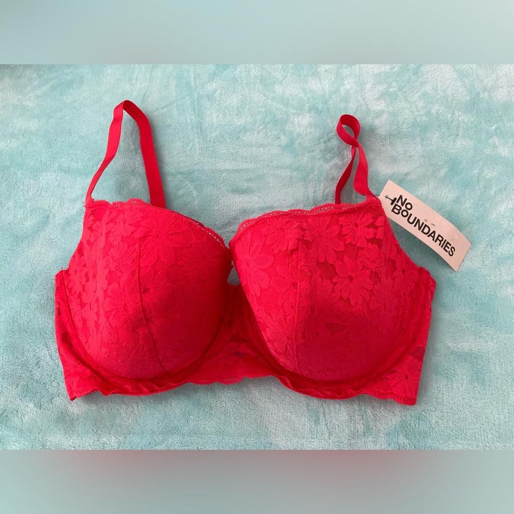 No Boundaries NWT Women’s Deep Coral Pink Lace Bra Size 38DD